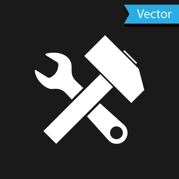 Wit gekruiste hamer en moersleutel pictogram geïsoleerd op zwarte achtergrond. Hardwarehulpmiddelen. Vector illustratie — Stockvector