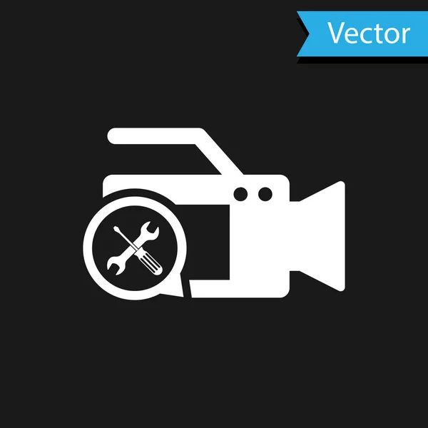 Weiße Videokamera mit Schraubenzieher und Schraubenschlüssel-Symbol isoliert auf schwarzem Hintergrund. Anpassung, Service, Einstellung, Wartung, Reparatur, Reparatur. Vektorillustration — Stockvektor