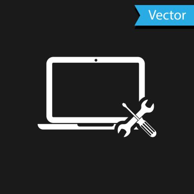 Siyah arka planda izole tornavida ve anahtar simgesi ile beyaz laptop. Ayarlama, hizmet, ayarlama, bakım, onarım, sabitleme. Vektör Illustration
