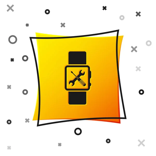 Reloj inteligente negro con destornillador e icono de llave inglesa aislado sobre fondo blanco. Ajuste, servicio, ajuste, mantenimiento, reparación, fijación. Botón cuadrado amarillo. Ilustración vectorial — Vector de stock