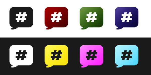 Imposta l'icona della bolla vocale Hashtag isolata su sfondo bianco e nero. Concetto di segno di numero, social media marketing, micro blogging. Illustrazione vettoriale — Vettoriale Stock