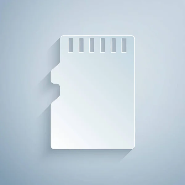 紙カットマイクロSDメモリカードアイコンは、灰色の背景に隔離されています。ペーパーアートスタイル。ベクトルイラストレーション — ストックベクタ
