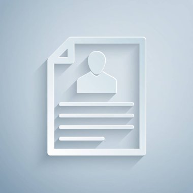 Kağıt kesiği Gri arkaplanda izole edilmiş olarak kalan simgeye devam et. Özgeçmiş başvurusu. Profesyonel personel aranıyor. Personel analizi devam ediyor. Kağıt sanatı tarzı. Vektör İllüstrasyonu