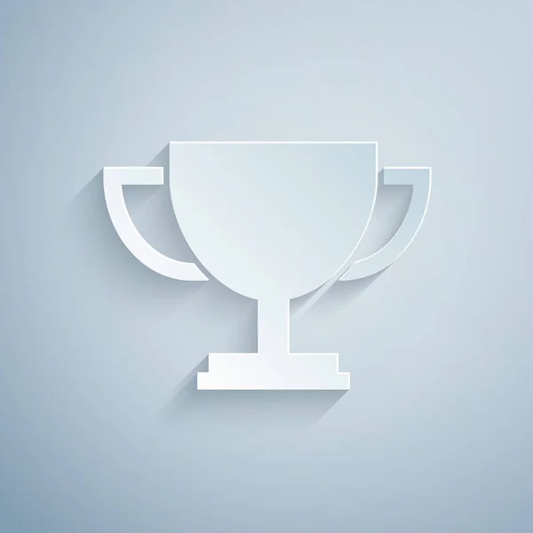 Papper skära Trophy Cup ikon isolerad på grå bakgrund. Award-symbol. Champion Cup-ikon. Papperskonst stil. Vektor illustration — Stock vektor