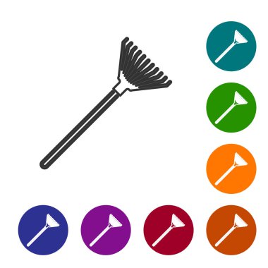 Gri çizgi Beyaz arka plan üzerinde izole yaprakları simgesi için Bahçe tırmık. Bahçecilik, tarım, tarım için bir araç. Yer kültivatör. Simgeyi renk çemberi düğmelerinde ayarlayın. Vektör İllüstrasyonu