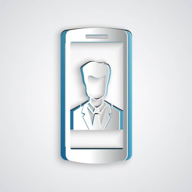 Kağıt gri arka planda izole ekran simgesi üzerinde kişi ile Smartphone kesti. Gelen arama. Telefon ekranında insan. İletişimi arayın. Kağıt sanat tarzı. Vektör İllüstrasyonu