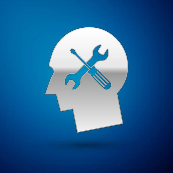 银色人头与螺丝刀和扳手图标隔离在蓝色背景。人工智能。大脑的象征工作。矢量插图 — 图库矢量图片