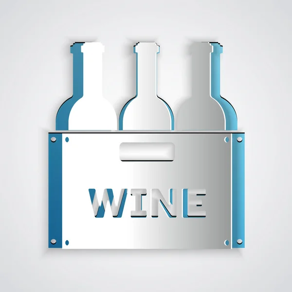 Papier gesneden Flessen wijn in een houten doos pictogram geïsoleerd op grijze achtergrond. Wijnflessen in een houten krat icoon. Papierkunst stijl. Vector Illustratie — Stockvector