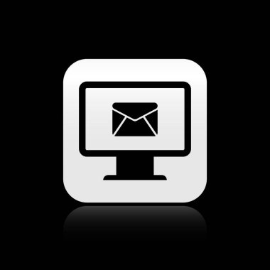 Siyah Monitör ve zarf, yeni ileti, posta, e-posta simgesi siyah arka plan üzerinde izole. E-posta bültenleri, üstbilgi, blog gönderileri için kullanım. Gümüş kare düğme. Vektör İllüstrasyonu