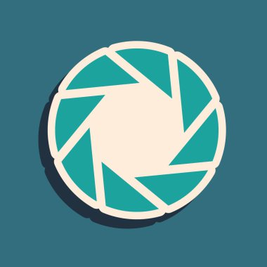 Mavi arka planda yalıtılmış Yeşil Kamera deklanşör simgesi. Uzun gölge stili. Vektör İllüstrasyonu