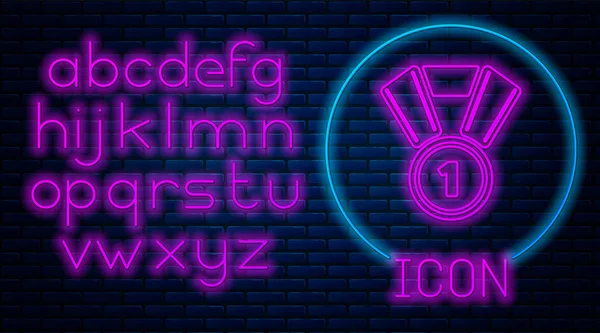 Leuchtende neonfarbene Medaille Ikone isoliert auf Backsteinwand Hintergrund. Siegersymbol. Neonlicht-Alphabet. Vektorillustration — Stockvektor