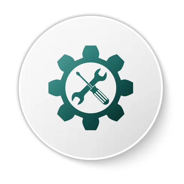 Símbolo de manutenção verde chave de fenda e chave de fenda no ícone de engrenagem isolado no fundo branco. Símbolo da ferramenta de serviço. Botão de círculo branco. Ilustração vetorial —  Vetores de Stock