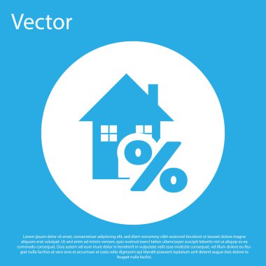 Mavi arka planda izole percant indirim etiketi simgesi ile Blue House. Ev yüzdesi işaret fiyatı. Emlak evi. Kredi yüzdesi sembolü. Beyaz daire düğmesi. Vektör İllüstrasyonu