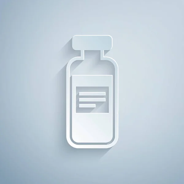 Паперовий розріз Медичний флакон, ампула, значок пляшки ізольовані на сірому фоні. Вакцинація, ін'єкції, концепція охорони здоров'я вакцин. Стиль паперового мистецтва. Векторна ілюстрація — стоковий вектор