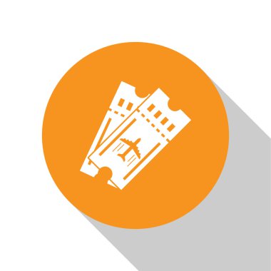 Beyaz Uçak bilet simgesi beyaz arka planda yalıtılmış. Uçak bileti. Turuncu daire düğmesi. Vektör İllüstrasyonu