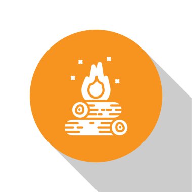 Beyaz Kamp Ateşi simgesi beyaz arkaplanda izole edildi. Odunla yanan şenlik ateşi. Turuncu daire düğmesi. Vektör İllüstrasyonu