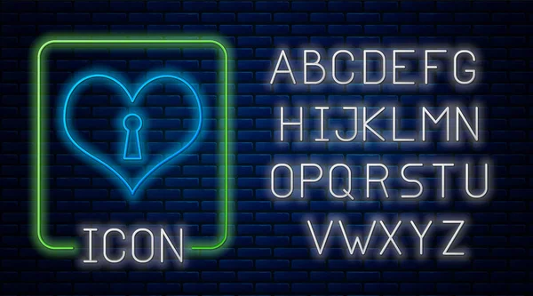 Tuğla duvar arka planda izole anahtar deliği simgesi ile Parlayan neon Kalp. Kilitli Kalp. Aşk sembolü ve anahtar deliği işareti. Neon ışık alfabesi. Vektör İllüstrasyonu — Stok Vektör