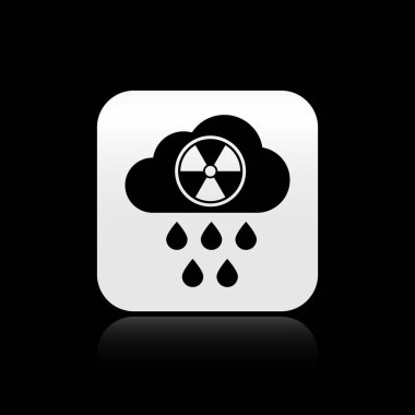 Siyah asit yağmuru ve radyoaktif bulut simgesi siyah arka plan üzerinde izole. Toksik hava kirliliğinin çevre üzerindeki etkileri. Gümüş kare düğme. Vektör İllüstrasyonu