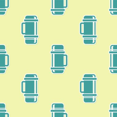 Yeşil Termos konteynır ikonu sarı arka planda izole edilmiş pürüzsüz desen. Termo matara ikonu. Kamp ve yürüyüş ekipmanları. Vektör İllüstrasyonu