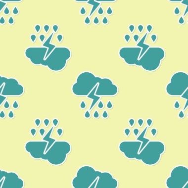 Yeşil Bulut, yağmur ve şimşek simgesi ile sarı arka planda izole edilmiş kusursuz desen. Yağmur damlalı yağmur bulutu yağışı. Fırtına ikonu. Vektör İllüstrasyonu