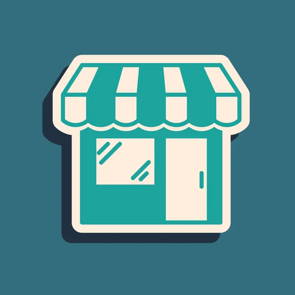 Grünes Einkaufsgebäude oder Marktsymbol isoliert auf blauem Hintergrund. Ladenbau. Lange Schatten. Vektorillustration — Stockvektor