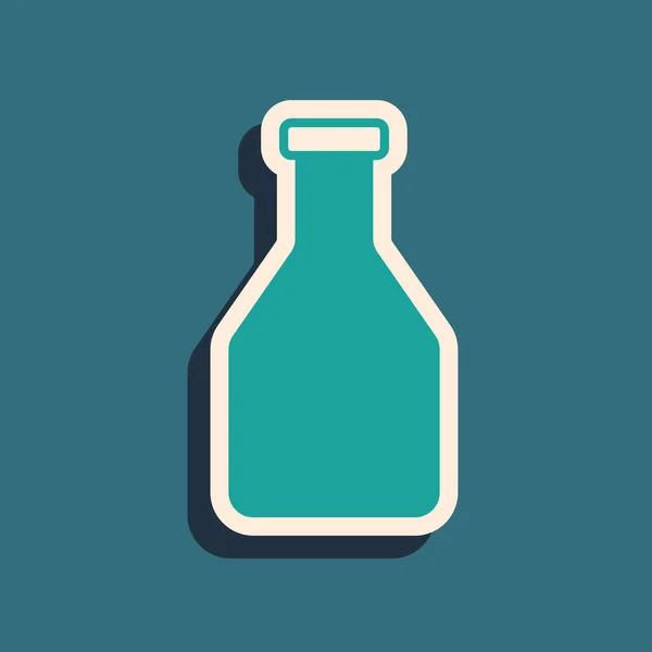 Ícone de garrafa Ketchup verde isolado no fundo azul. Estilo de sombra longo. Ilustração vetorial —  Vetores de Stock