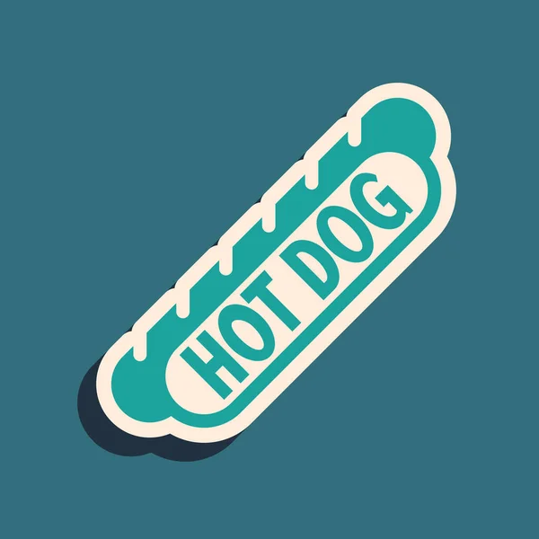 Zelený hotdog sendvič ikona izolované na modrém pozadí. Ikona klobásy. Znamení rychlého občerstvení. Dlouhý stínový styl. Vektorová ilustrace — Stockový vektor