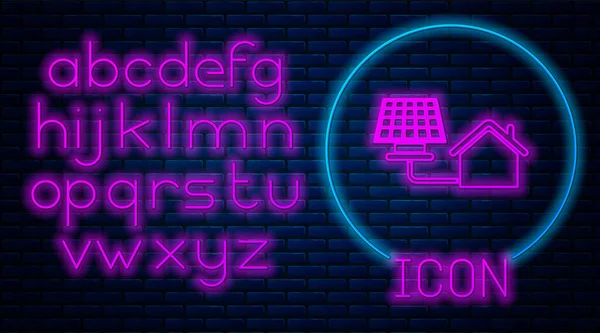 Leuchtendes Neon-Haus mit Solarpaneel-Symbol isoliert auf Backsteinwand Hintergrund. Ökologie, solare erneuerbare Energien. umweltfreundliches Haus. Umweltschutz. Neonlicht-Alphabet. Vektorillustration — Stockvektor