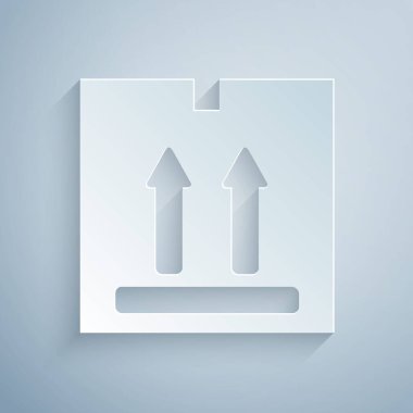 Kağıt kesiği, gri arkaplanda izole edilmiş trafik sembolü simgesi olan karton kutu. Kutu, paket, paket işareti. Teslimat, ulaşım ve nakliye. Kağıt sanatı tarzı. Vektör İllüstrasyonu