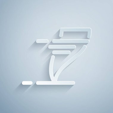 Kağıt kesiği Tornado simgesi gri arkaplanda izole edildi. Kasırga, kasırga, fırtına bacası, kasırga ya da hortum ikonu. Kağıt sanatı tarzı. Vektör İllüstrasyonu
