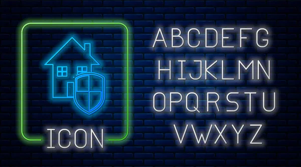 Gloeiende neon huis onder bescherming pictogram geïsoleerd op baksteen muur achtergrond. Thuis en schild. Bescherming, veiligheid, beveiliging, bescherming, defensie concept. Neon licht alfabet. Vector Illustratie — Stockvector