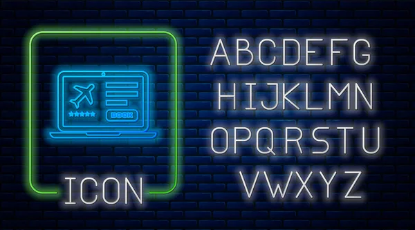 Laptop neon brilhante com cartão de embarque eletrônico ícone bilhete de avião isolado no fundo da parede de tijolo. Passageiro avião bilhete móvel para web e app. Alfabeto claro de néon. Ilustração vetorial —  Vetores de Stock