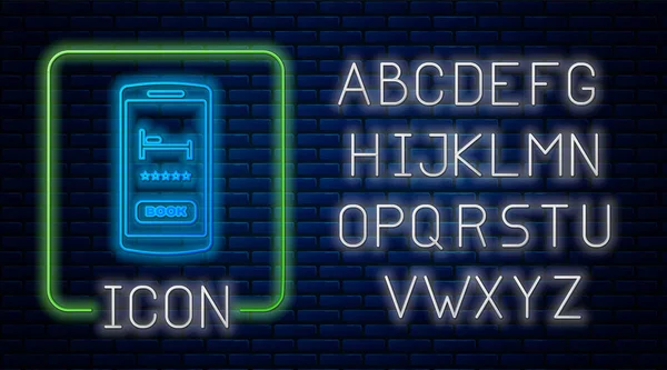 ネオン輝くオンラインホテルの予約アイコンはレンガの壁の背景に隔離されました。携帯電話のオンライン予約デザインコンセプト。ネオンライトアルファベットベクターイラスト — ストックベクタ