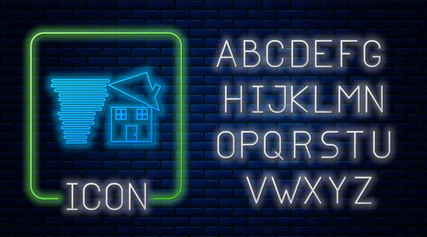 Gloeiende neon Tornado werveling schade huis dak pictogram geïsoleerd op baksteen muur achtergrond. Cyclon, wervelwind, storm trechter, orkaan wind icoon. Neon licht alfabet. Vector Illustratie — Stockvector