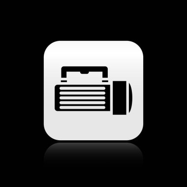 Siyah arkaplanda siyah el feneri simgesi izole edildi. Turist el feneri sapı. Gümüş kare düğme. Vektör İllüstrasyonu