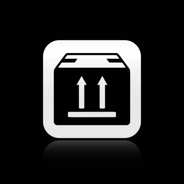 Czarne pudełko tekturowe z ikoną symbolu ruchu na czarnym tle. Pudełko, paczka, znak paczki. Dostawa, transport i transport. Srebrny przycisk. Ilustracja wektora — Wektor stockowy
