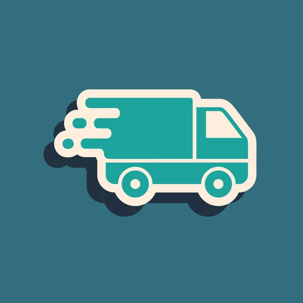 Зеленый грузовик в движении иконка выделена на синем фоне. Быстрая доставка грузовиков. Длинный стиль тени. Векторная миграция — стоковый вектор