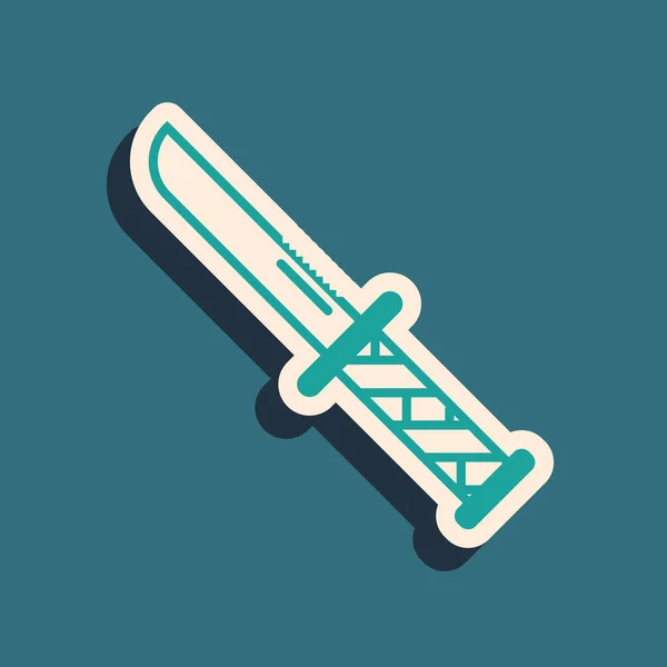 Mavi arka planda izole edilmiş yeşil askeri bıçak ikonu. Uzun gölge tarzı. Vektör İllüstrasyonu — Stok Vektör