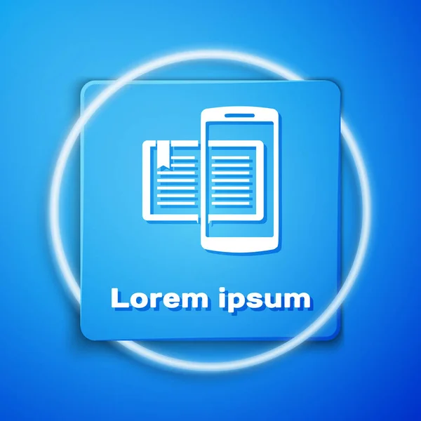 Білий смартфон та ікона книг ізольовані на синьому фоні. Онлайн-навчання або концепція електронного навчання. Синя квадратна кнопка. Векторний приклад — стоковий вектор