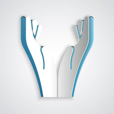 Kağıt kesiği Gri arka planda izole edilmiş dua eden eller simgesi. Tanrı 'ya inanç ve umutla dua edin. Kağıt sanatı tarzı. Vektör İllüstrasyonu