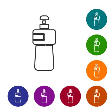 Siyah çizgi, beyaz arka planda izole edilmiş sıvı şişe ikonu. Bulaşık yıkamak için sıvı deterjan. Simgeleri renk daire düğmelerine ayarla. Vektör İllüstrasyonu.