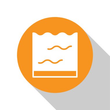 Beyaz arka planda izole edilmiş beyaz akvaryum simgesi. Ev ve evcil hayvanlar için akvaryum. Turuncu daire düğmesi. Vektör.