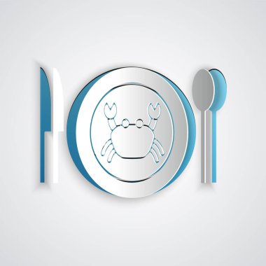 Kağıt kesiği, gri arkaplanda izole edilmiş bir tabak ikonunda servis edilen yengeç. Kağıt sanatı tarzı. Vektör..