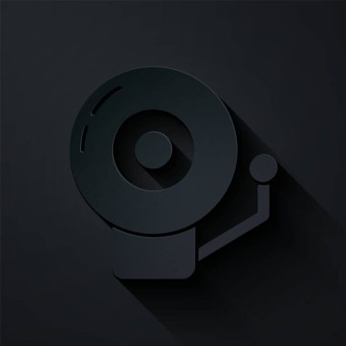 Kağıt kesiği, siyah arkaplanda izole edilmiş bir zil simgesi. Alarm sembolü, servis zili, el zili işareti, uyarı sembolü. Kağıt sanatı tarzı. Vektör.