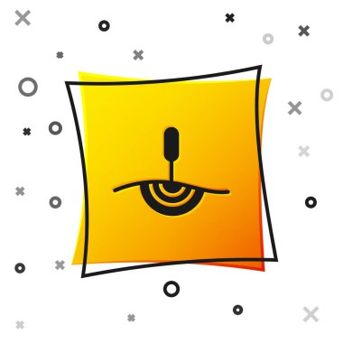 Siyah Akupunktur terapisi ikonu beyaz arka planda izole edilmiş. Çin ilacı. Holistik ağrı kontrol tedavileri. Sarı kare düğme. Vektör.