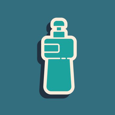 Yeşil Bulaşık Sıvısı Şişe ikonu yeşil arka planda izole. Bulaşık yıkamak için sıvı deterjan. Uzun gölge tarzı. Vektör İllüstrasyonu.