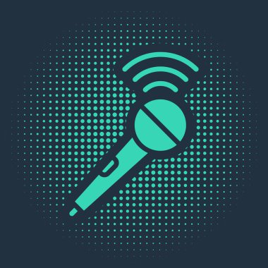 Mavi arkaplanda yeşil kablosuz mikrofon simgesi izole edildi. Radyodaki mikrofondan. Sözcü işareti. Soyut çember rastgele noktalar. Vektör.