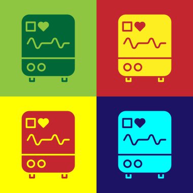 Renk arkaplanında kardiyogram simgesi olan pop sanat monitörü. Simge denetleniyor. Kalp atışı elle çizilmiş EKG monitörü. Vektör İllüstrasyonu.