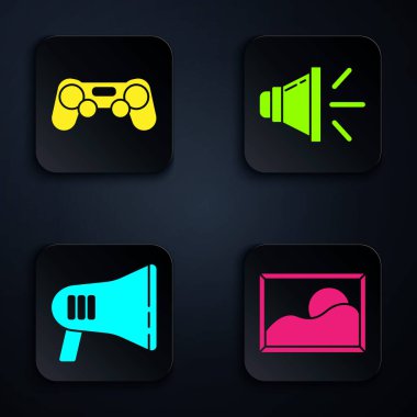 Resim peyzajı, Gamepad, Megafon ve Hoparlör hacmini ayarla. Siyah kare düğme. Vektör.