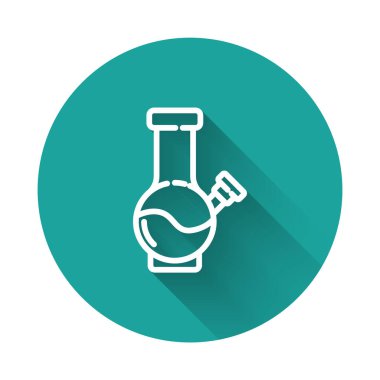 Esrar içmek için beyaz çizgi Glass bong ya da uzun gölgeli kenevir ikonu. Yeşil daire düğmesi. Vektör İllüstrasyonu.